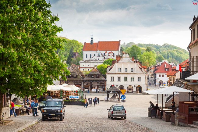 Kazimierz Dolny, panorama na rynek i Wzgorze Katedralne. EU, PL, Lubelskie.